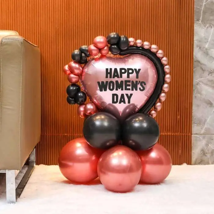 Balloon Hamper 17