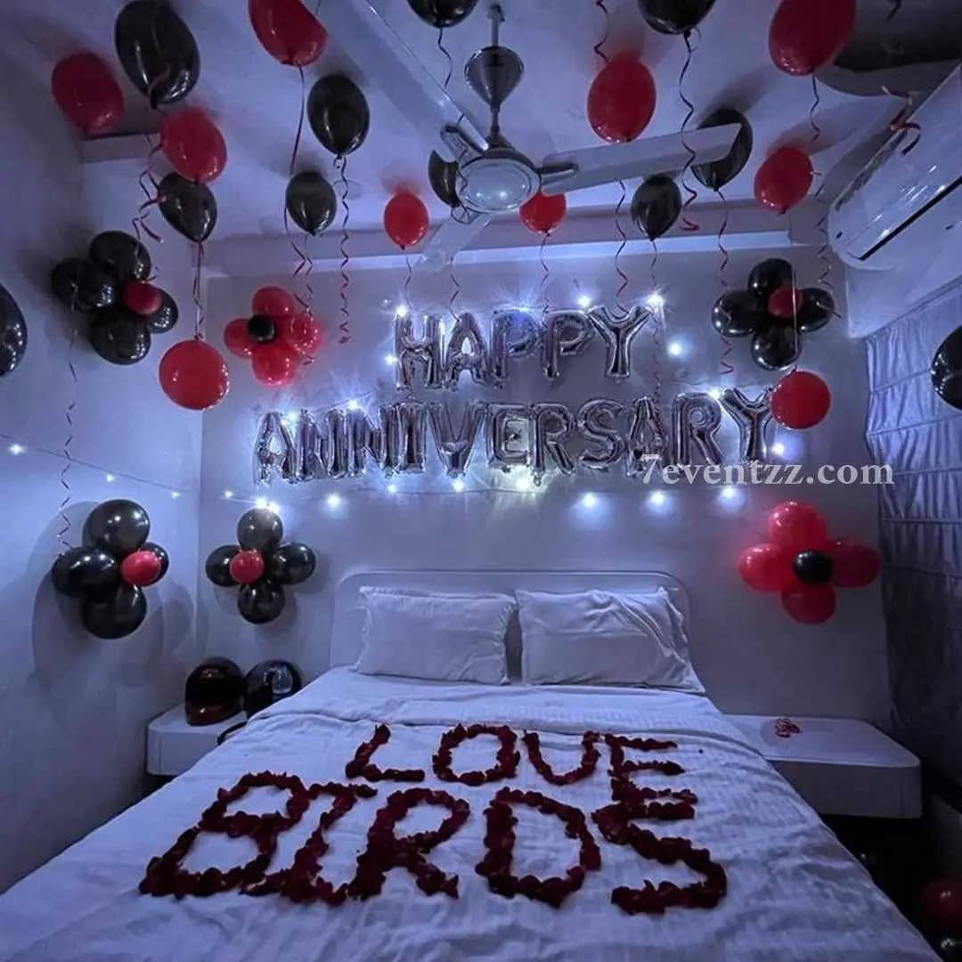 Trendy Anniversary Decor